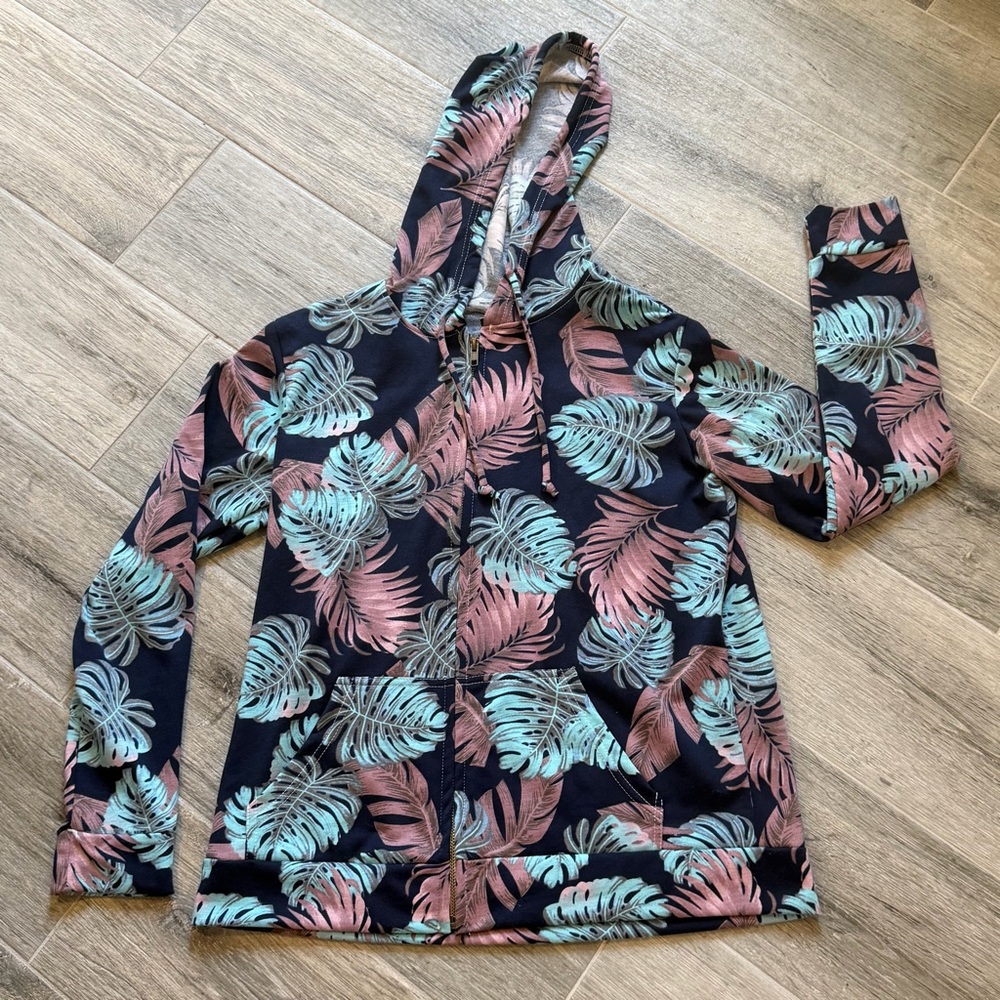 Raya Sun Medium Greenery Floral Cotton Blend Pullover Hoodie
Sweatshirt NWT